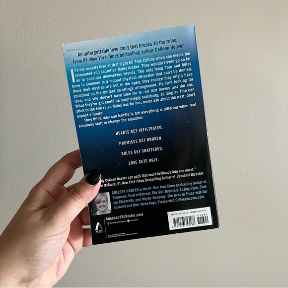 Book - Ugly Love by Colleen Hoover - Picture 3 of 4